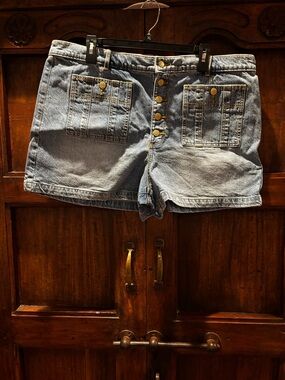 LOFT Light Wash Button-Front Denim Shorts casual front pockets classic capsule